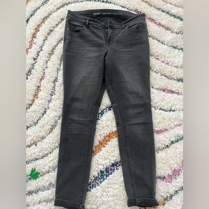 Old Navy Super Skinny Jeans Charcoal